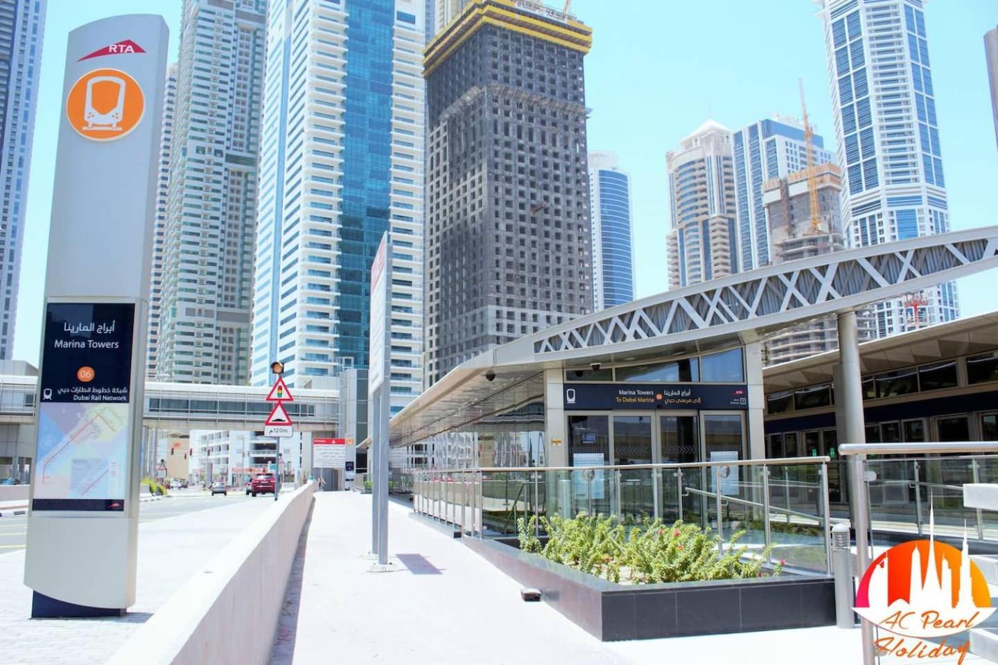 Charming Warm Suite With Amazing Views Of The City Dubai Eksteriør billede